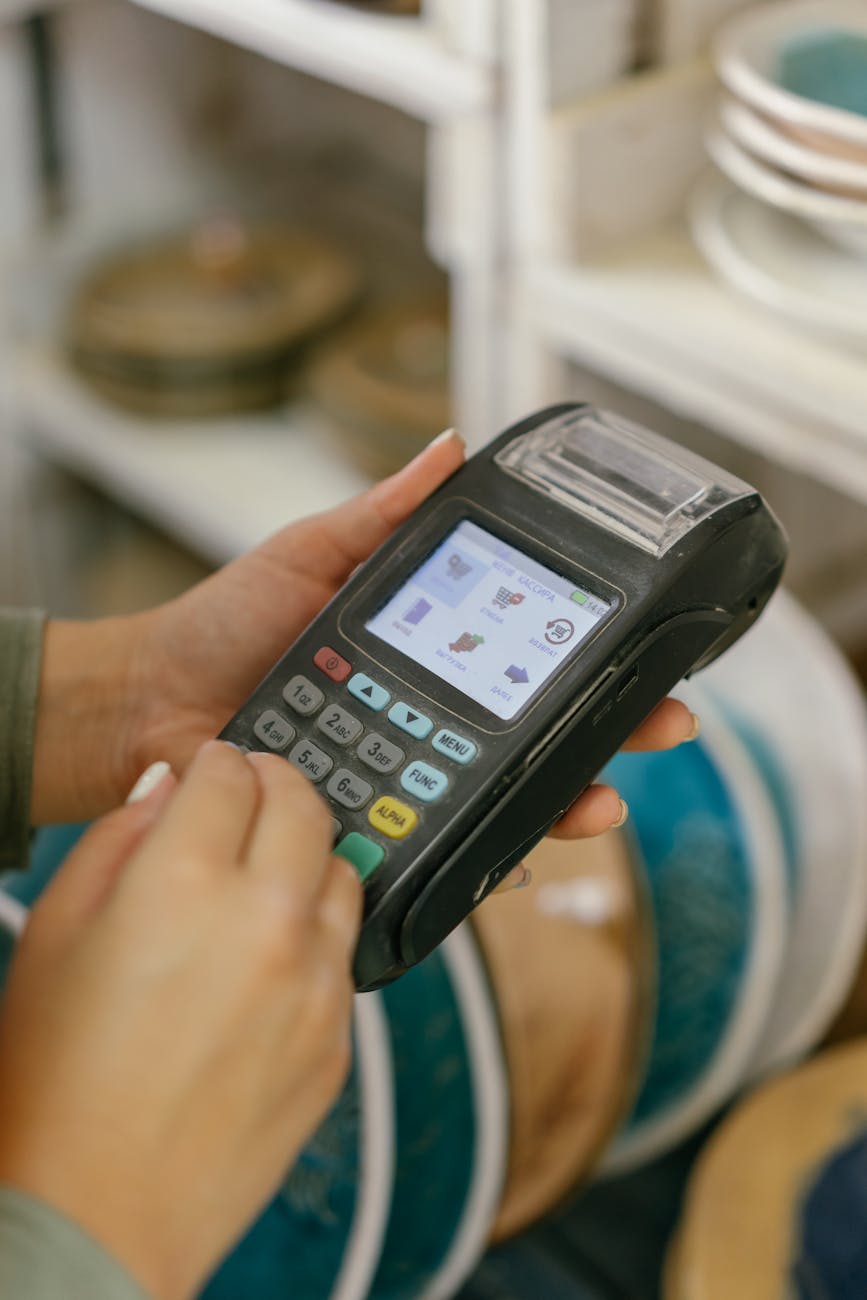 Cut Costs, Increase Revenue: How Integrated Payments and Smart Funding Accelerate Small Business Growth