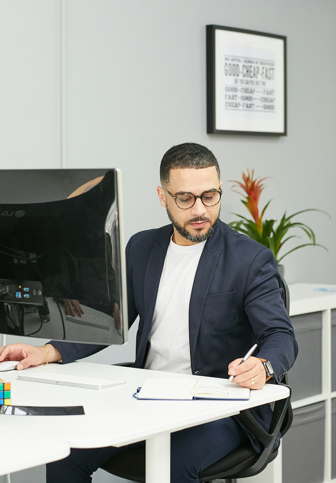 Cut-Fees-Increase-Cashflow-A-Profit-First-Strategy-for-Modern-Merchants.jpg Cut Fees, Increase Cashflow: A Profit-First Strategy for Modern Merchants