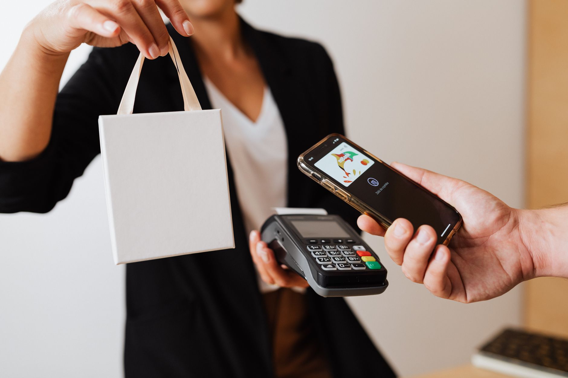 How-to-Choose-and-Optimize-Credit-Card-Processing-Services-in-2026-1.jpg How to Choose and Optimize Credit Card Processing Services in 2026